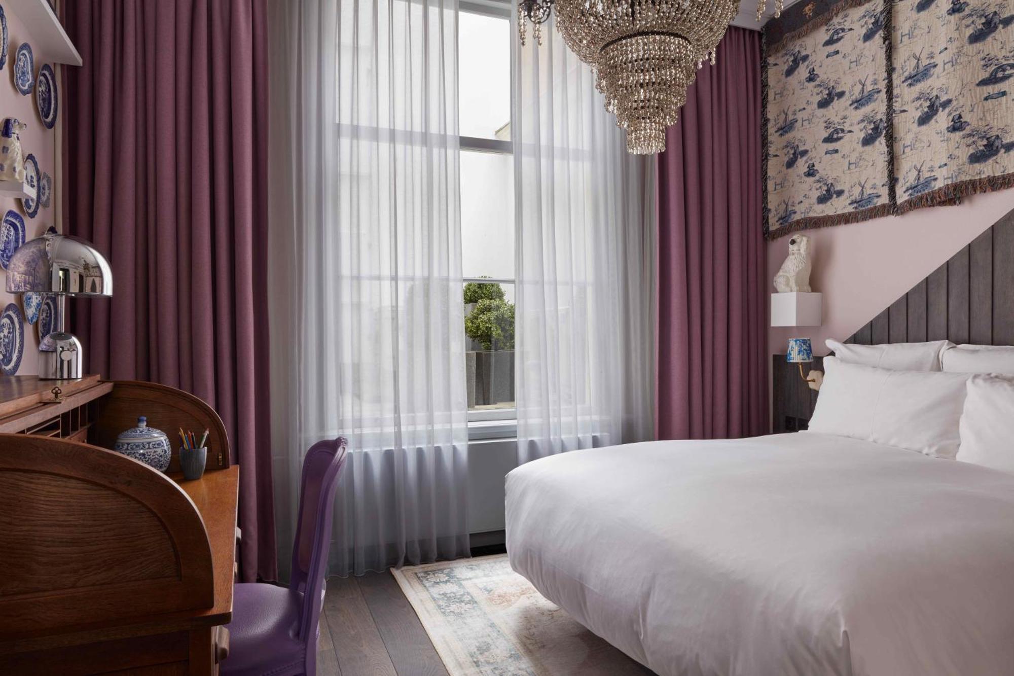 Pulitzer Amsterdam Hotel Luaran gambar A bedroom at the hotel
